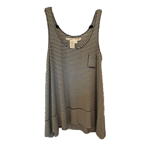 MAX STUDIO Tank Top Womens Size Small Navy and Ivory Striped Excellent Condition - Picture 1 of 6